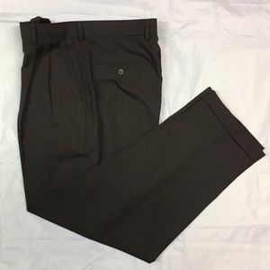 Claiborne Men’s Brown 32/30 Pleated Dress Pants